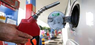 Petrobras reduz preço da gasolina pela primeira vez no ano a partir de quarta-feira￼