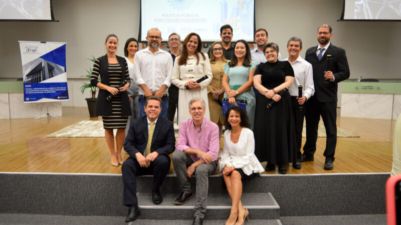 Servidores de Fortaleza concluem pós-graduação em Políticas Públicas para Cidades Inteligentes