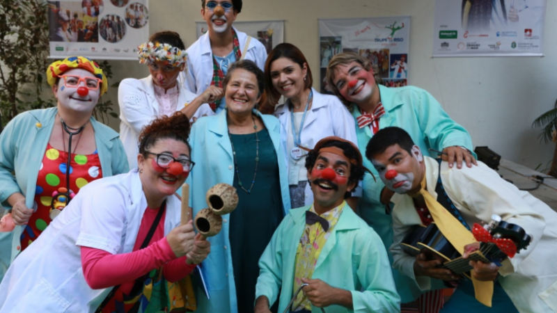 Vila das Artes promove laboratório de palhaçaria com a Trupe do Riso
