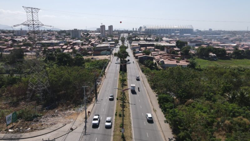 Prefeitura de Fortaleza realiza obras de drenagem na Av. Deputado Paulino Rocha