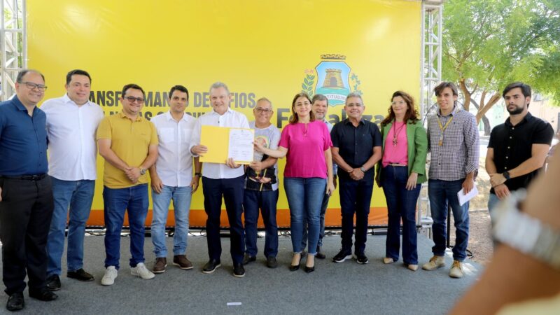 Prefeito Sarto assina ordem de serviço para construção de Escola de Tempo Integral no São Bento