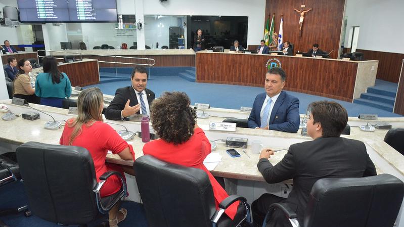 Projeto para instalar câmeras de segurança em Fortaleza gera embate entre base e oposição na Câmara