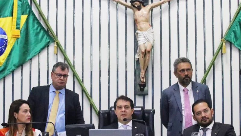 Orçamento impositivo: o presente que Elmano e Evandro devem dar aos novos deputados estaduais