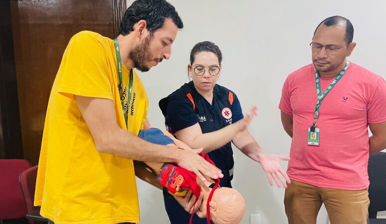 Samu Ceará realiza treinamento para salvar pessoa engasgada