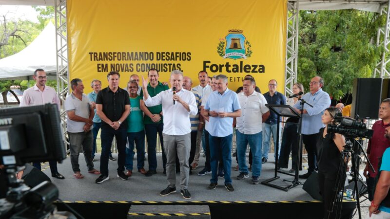 Prefeito José Sarto assina ordem de serviço para requalificação da Lagoa de Messejana
