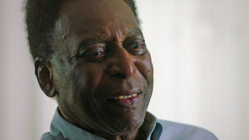 Pelé recebe cuidados paliativos após não responder mais à quimioterapia