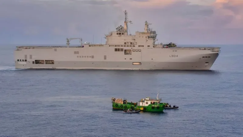 Barco brasileiro que transportava 4,6 toneladas de cocaína é interceptado pela Marinha da França