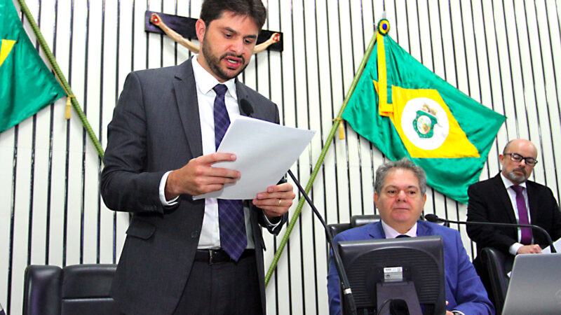 Treze projetos de parlamentares começam a tramitar na Alece