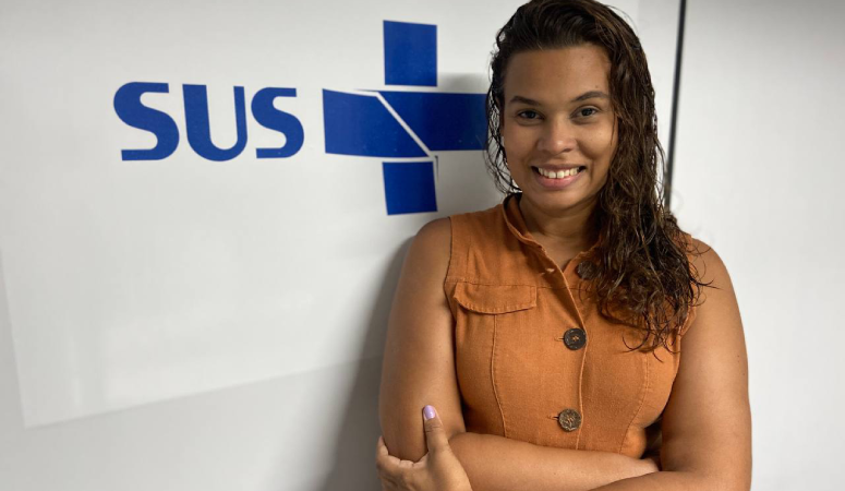 Mulheres trans e travestis devem receber cuidados em saúde de forma integral, não só no que diz respeito às identidades, diz ginecologista
