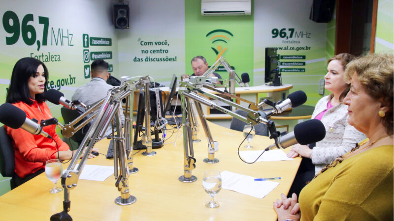 Cristiane Leitão destaca iniciativas da Alece para mulheres no Conexão Assembleia