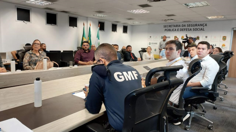 Governo do CE identifica 35 perfis com ameaças a escolas e lança cartilha; veja como denunciar