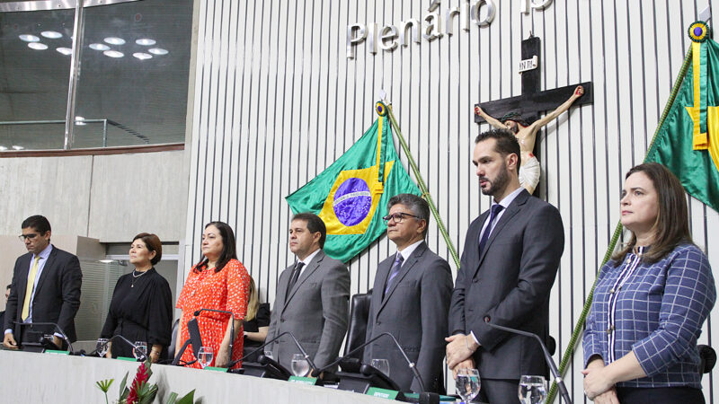 Rede Estadual de Controle Interno da Gestão Pública é homenageada na Alece