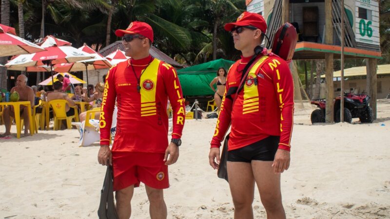 Dez banhistas são salvos pelo CBMCE na Praia do Futuro nesse domingo (14)