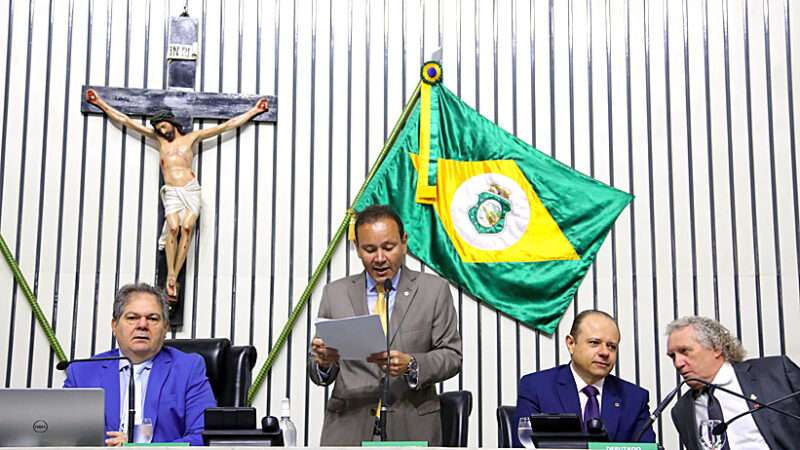 Alece dá início à tramitação de 13 projetos de parlamentares nesta quarta-feira