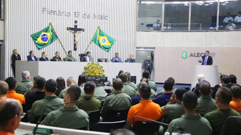 Em solenidade de aniversário da Ciopaer, representantes das Forças de Segurança são homenageados na Alece