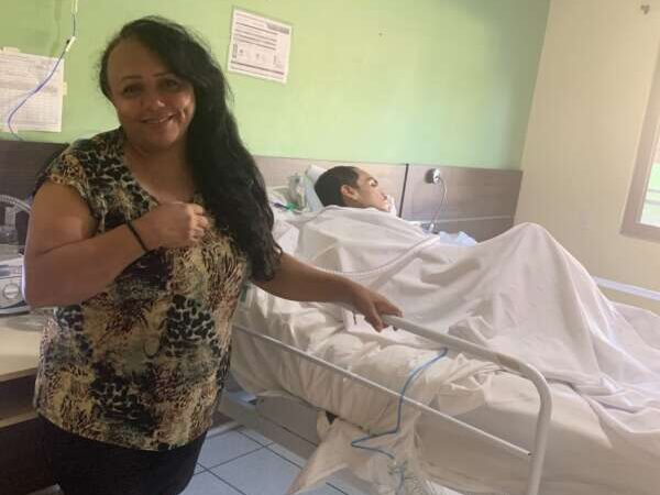 Familiar, contratado e voluntário: conheça os perfis de cuidadores da Casa de Cuidados do Ceará