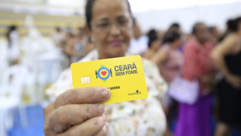 Com a utilização do cartão Ceará Sem Fome pelos beneficiários, mais de R$ 15 milhões estão girando na economia dos municípios