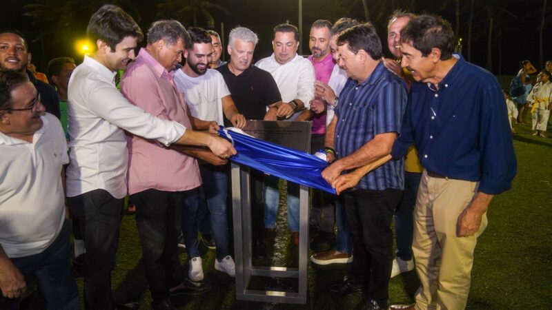 Prefeitura de Fortaleza entrega requalificação da Areninha Praia do Futuro II e da Praça da Igreja de Santa Teresinha