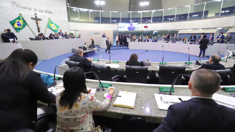 Assembleia Legislativa retoma atividades com mudanças nas bancadas