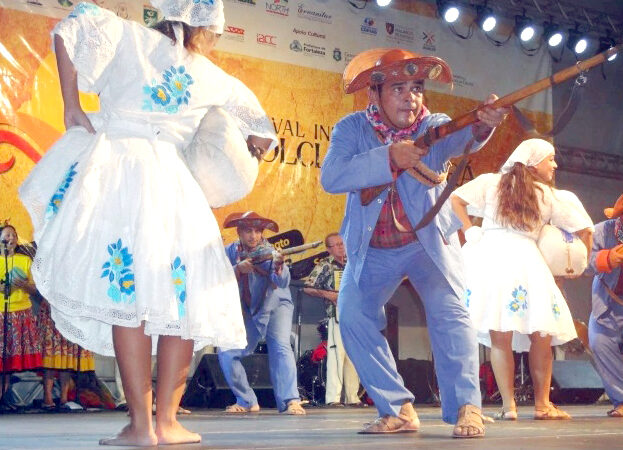 Alece promove sessão solene em homenagem aos 57 anos do Grupo de Tradições Cearenses