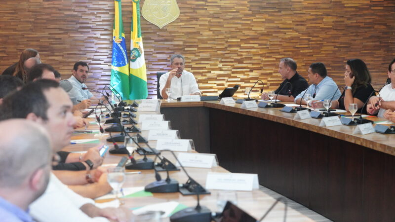 Plano de Contingência para impactos do El Niño é discutido com governador Elmano de Freitas