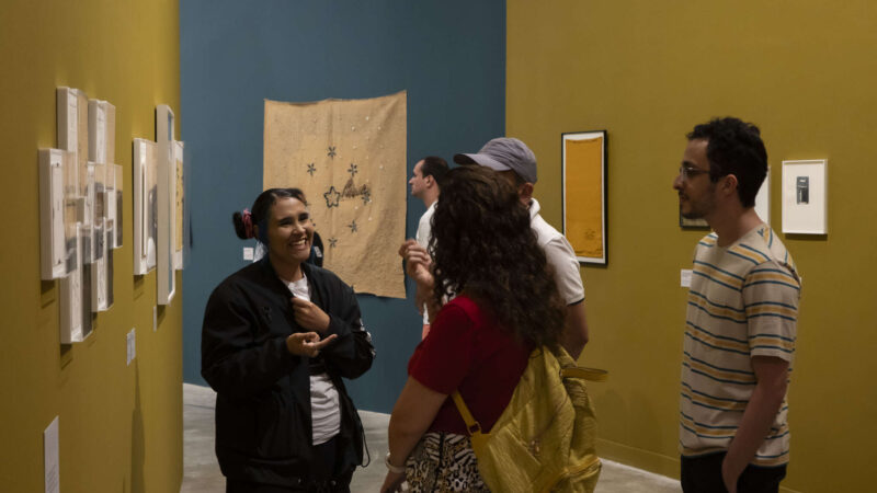 Despedida das férias na Pinacoteca do Ceará traz oficina de bordado e teatro de lambe-lambe