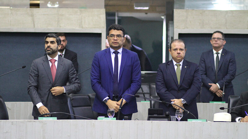 Plenário 13 de Maio presta minuto de silêncio pela morte de Verinalda Eufrásio