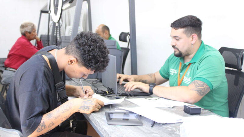 Caminhão do Cidadão leva serviços a Fortaleza e outros cinco municípios cearenses