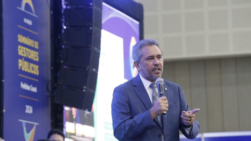 Governador Elmano defende fortalecimento do Pacto Federativo como forma de melhorar condições de vida dos cearenses