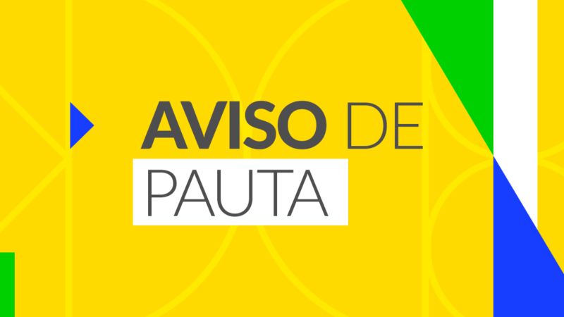 Governo do Ceará entrega viaturas à Polícia Civil e apresenta policiais militares para reforço na segurança