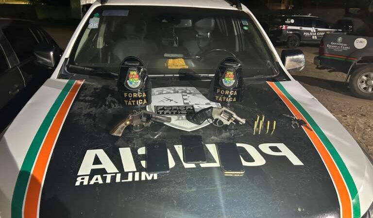 PMCE prende, em flagrante, suspeito de tentativa de latrocínio e apreende três armas de fogo em Aracati