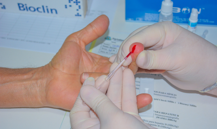 Julho Amarelo: última semana tem “Dia D” de vacinação e webinar sobre hepatites virais