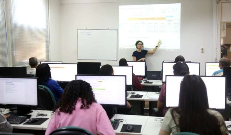 Universidade do Trabalho Digital certifica mais de mil cearenses só este ano