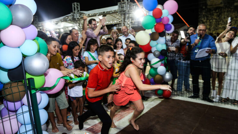Brinquedopraça leva alegria e diversão para o distrito de Paripueira, em Beberibe