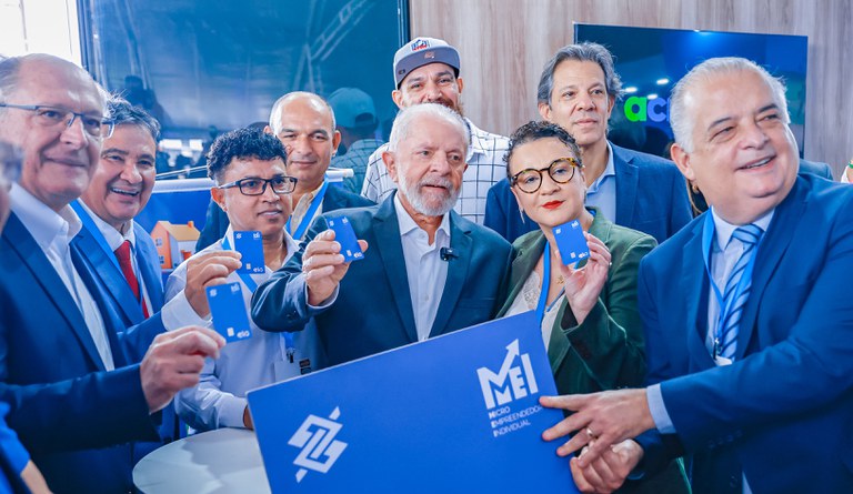 Lula amplia crédito a empreendedores: ‘Dinheiro não pode ficar só na mão de poucos’