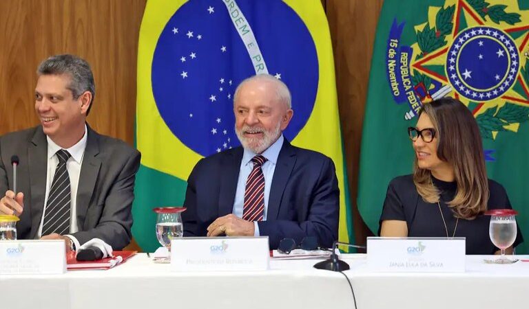 Presidente Lula se reúne com lideranças dos grupos de engajamento do G20