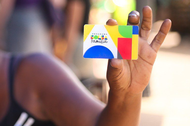 MDS atualiza regra para famílias unipessoais entrarem no Bolsa Família e Auxílio Gás