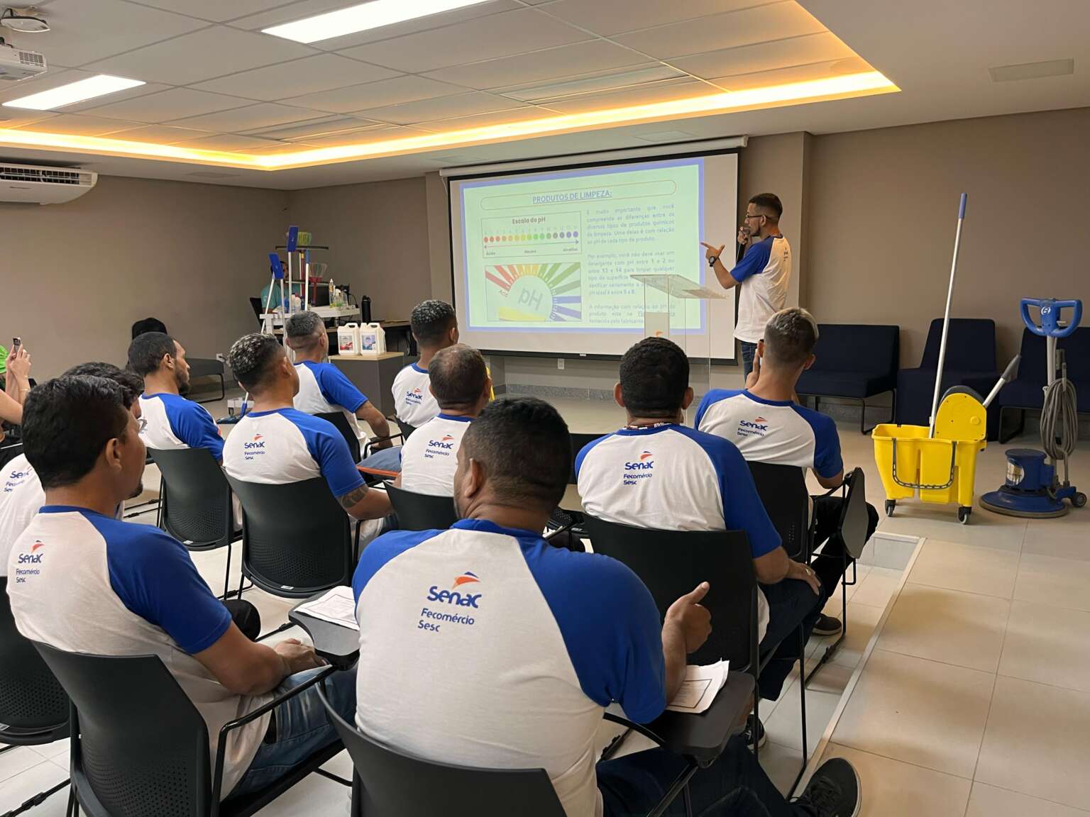 SAP e Senac qualificam egressos do sistema prisional na área de serviços gerais
