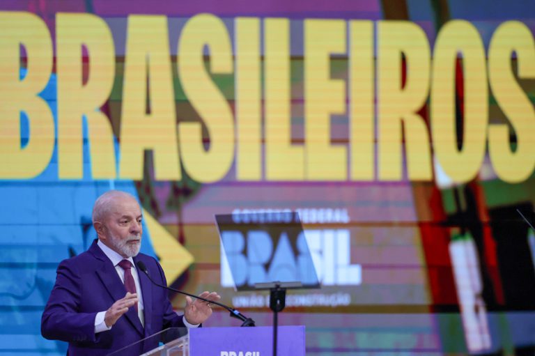 Confira datas do pagamento antecipado do 13º de aposentados e pensionistas