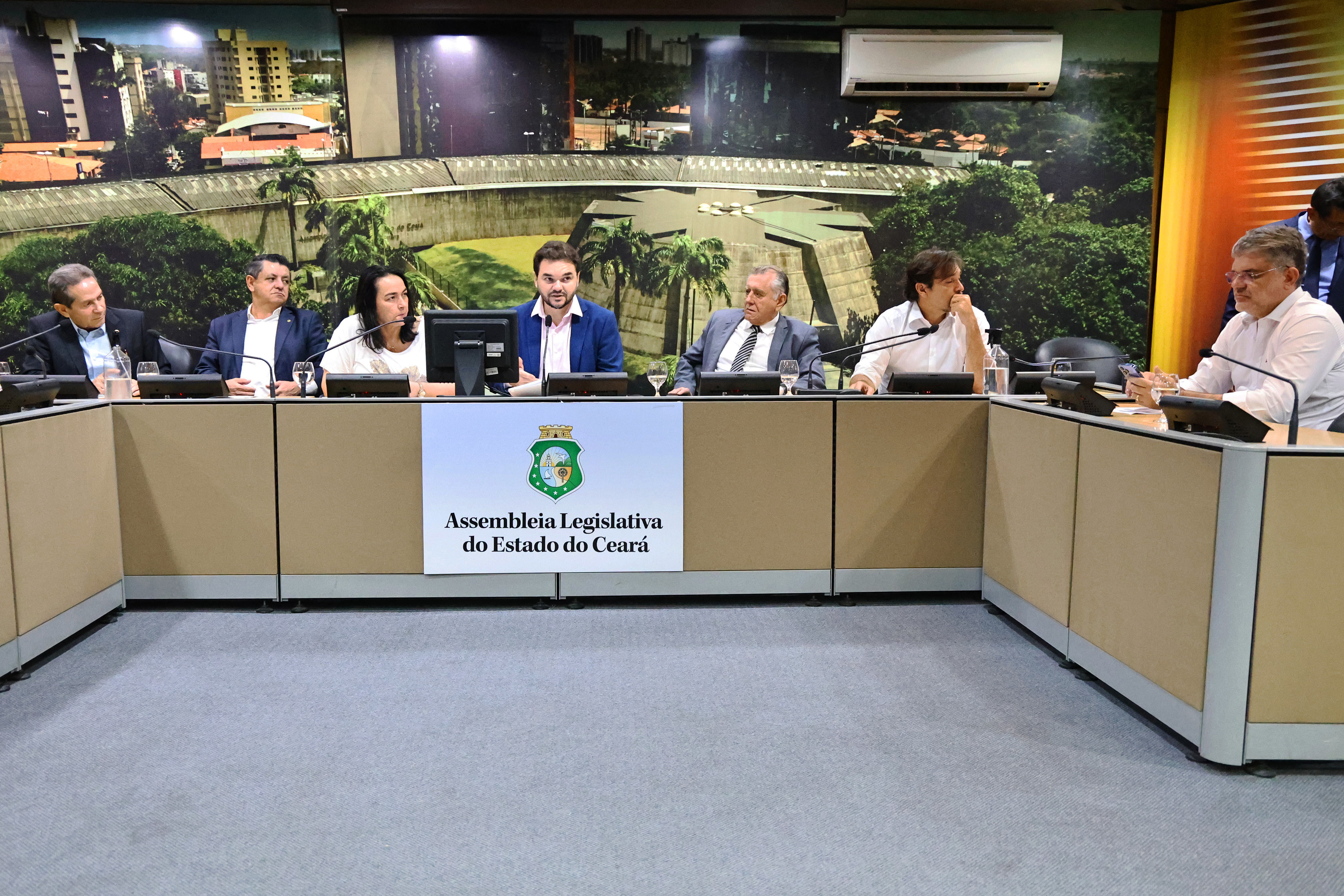Comissão de Previdência Social e Saúde aprova proposições e requerimentos de deputados