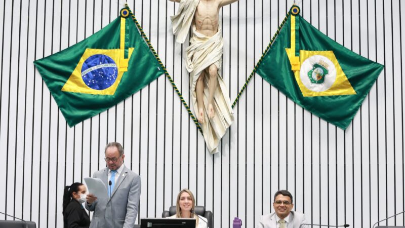 Parlamentares apresentam 21 novos projetos durante sessão desta terça na Alece 