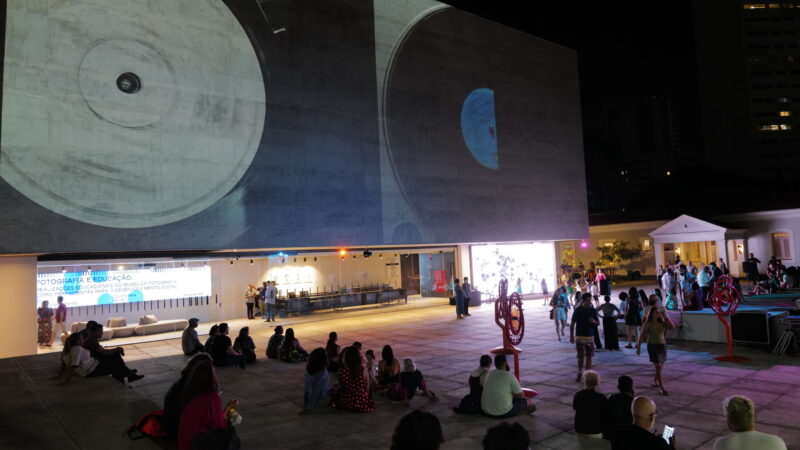 Museu da Imagem e do Som realiza seminário de preservação de acervos digitais e inaugura nova exposição imersiva