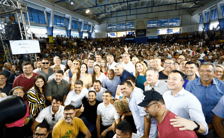 Em Fortaleza, 479 agentes de relações comunitárias e cidadania são empossados