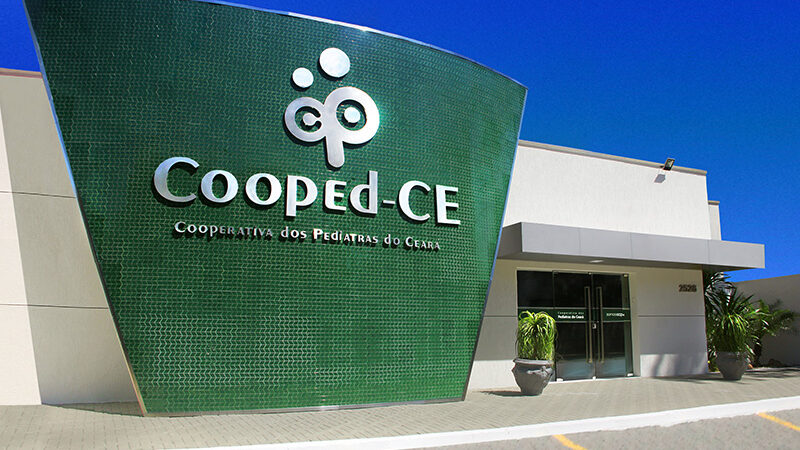 Cooperativa dos Pediatras do Ceará completa 30 anos e recebe homenagem na Alece
