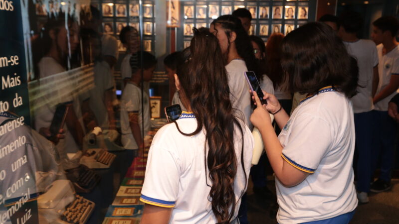 Alunos de escolas de Aquiraz, Caucaia e Maracanaú visitam a Alece nesta semana