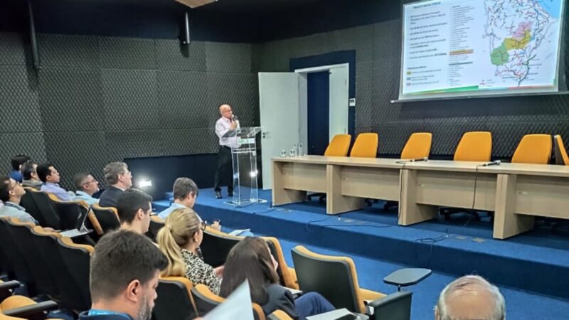 Arce promove oficinas com Saaes de Quixeramobim e Sobral para alinhamento regulatório