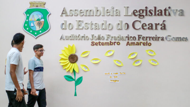 Alece promove atividade de bem-estar para alunos do Programa Alcance