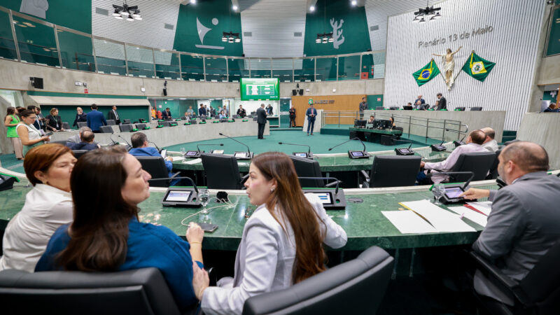 Alece aprova 24 projetos de deputados na sessão desta quarta-feira