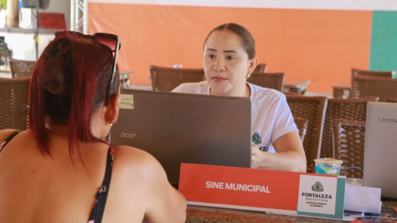 Sine Municipal realiza 2ª edição do Mutirão de Emprego na Praia do Futuro