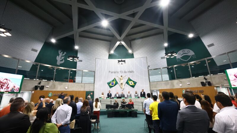 Alece reconhece as contribuições políticas do ex-deputado estadual Rogério Aguiar